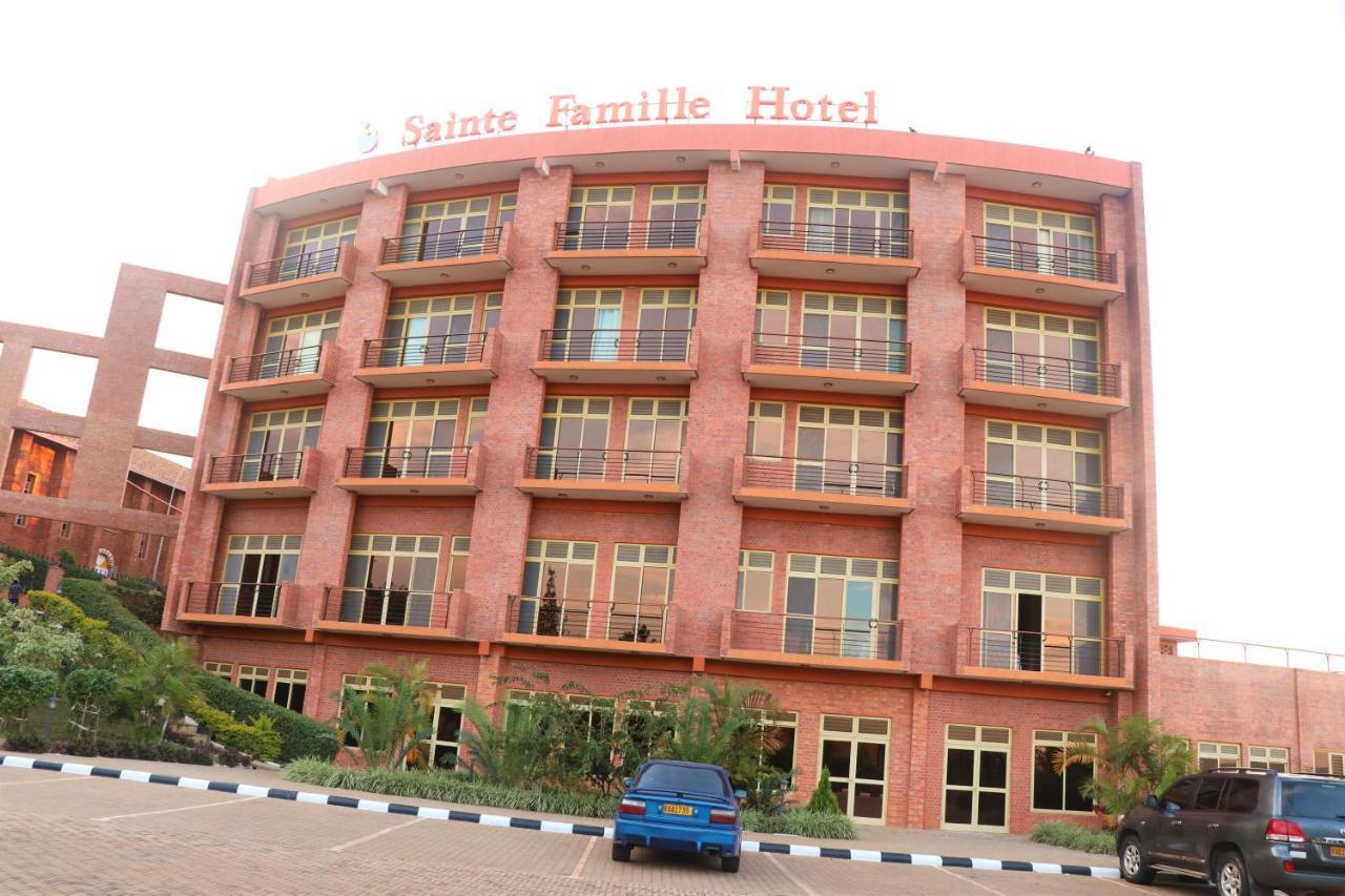 Sainte Famille Hotel Кигали Екстериор снимка