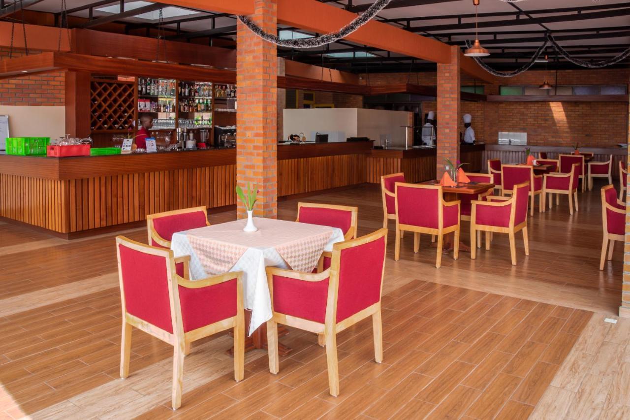 Sainte Famille Hotel Кигали Екстериор снимка