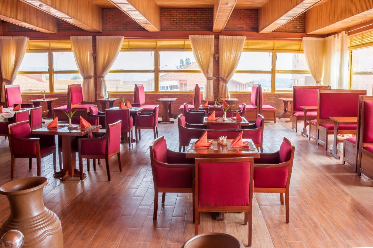 Sainte Famille Hotel Кигали Екстериор снимка